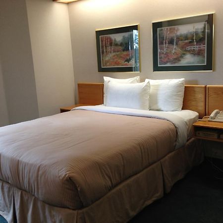 Canadas Best Value Inn Langley/Vancouver Oda fotoğraf