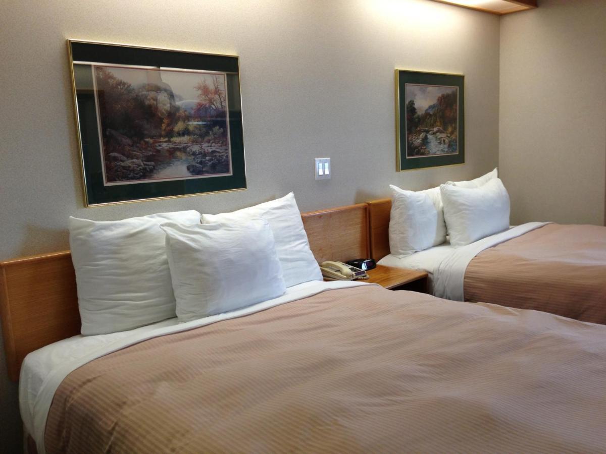 Canadas Best Value Inn Langley/Vancouver Dış mekan fotoğraf